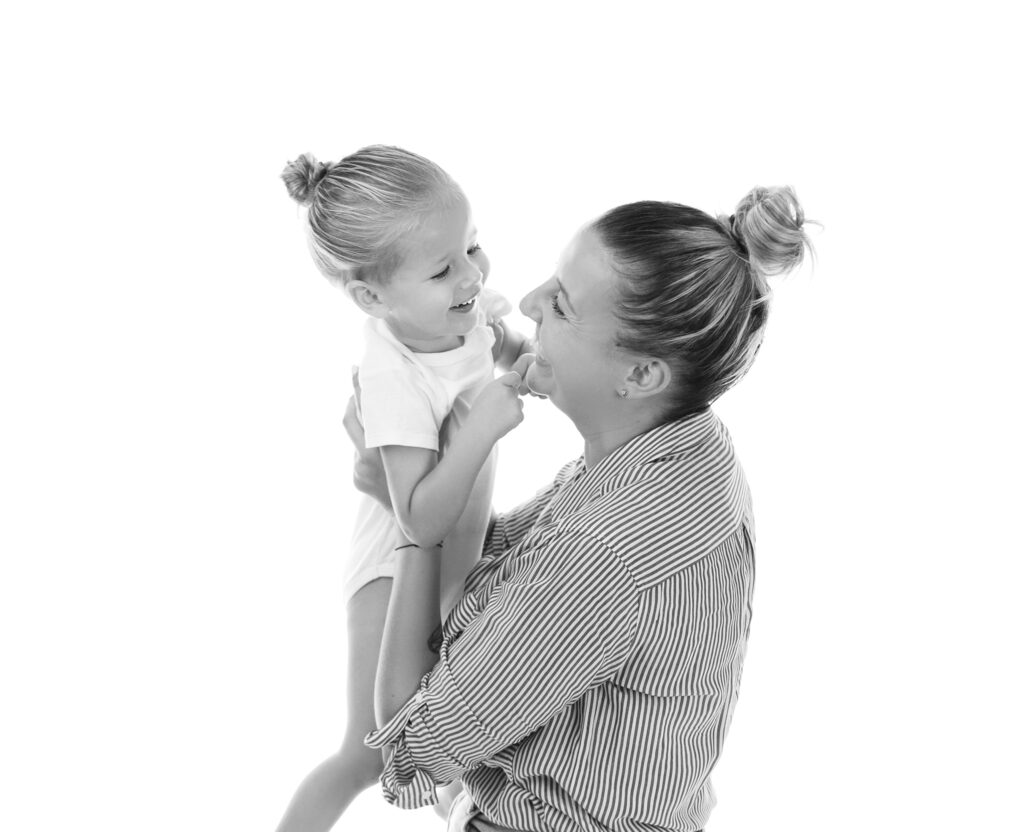 Mère et fils complicité shooting famille Houilles shooting famille Yvelines séance photo famille Houilles séance photo famille Yvelines