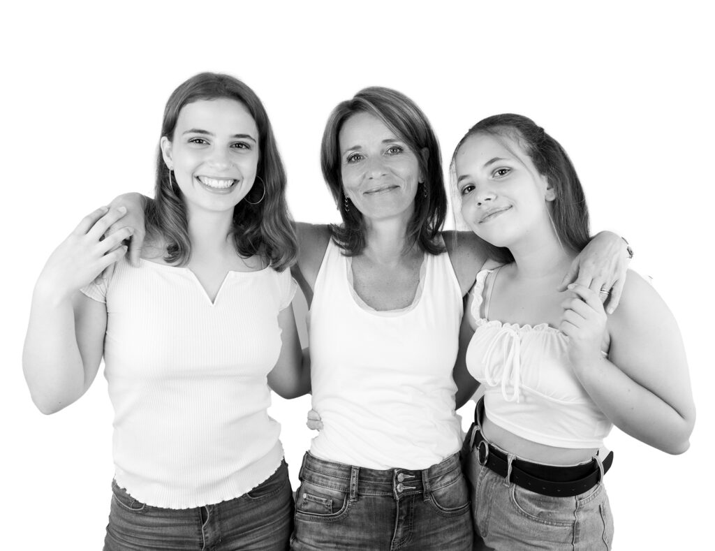 mère et filles adolescentes Photographe famille Houilles photographe famille Yvelines photographe famille Versailles photographe famille Carrières sur Seine photographe famille Hauts de Seine photographe famille Chatou photographe famille Montesson photographe famille Rueil-Malmaison photographe famille Nanterre photographe famille Le Vésinet photographe famille Sartrouville
