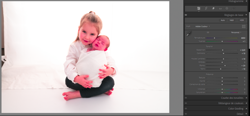 les étapes du process de post-traitement
réglage de la luminosité photographe bébé Houilles photographe bébé Yvelines photographe bébé Ile de France photographe bébé Paris